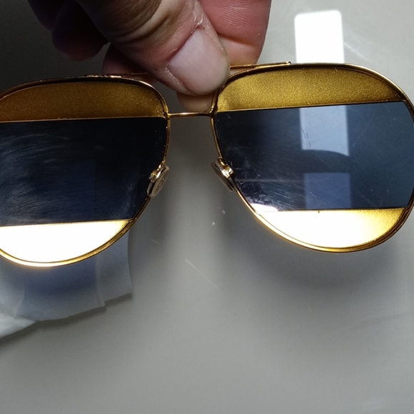 Christian Dior Sunglasses - Picture 4 of 4
